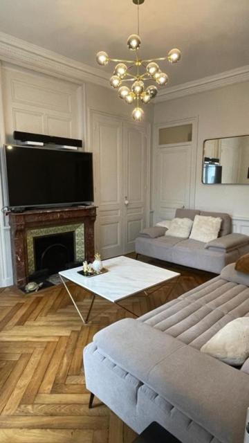 Belges Apartment Lyon Bagian luar foto