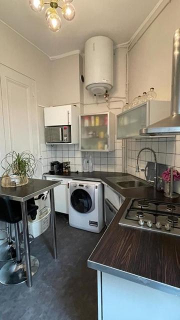 Belges Apartment Lyon Bagian luar foto
