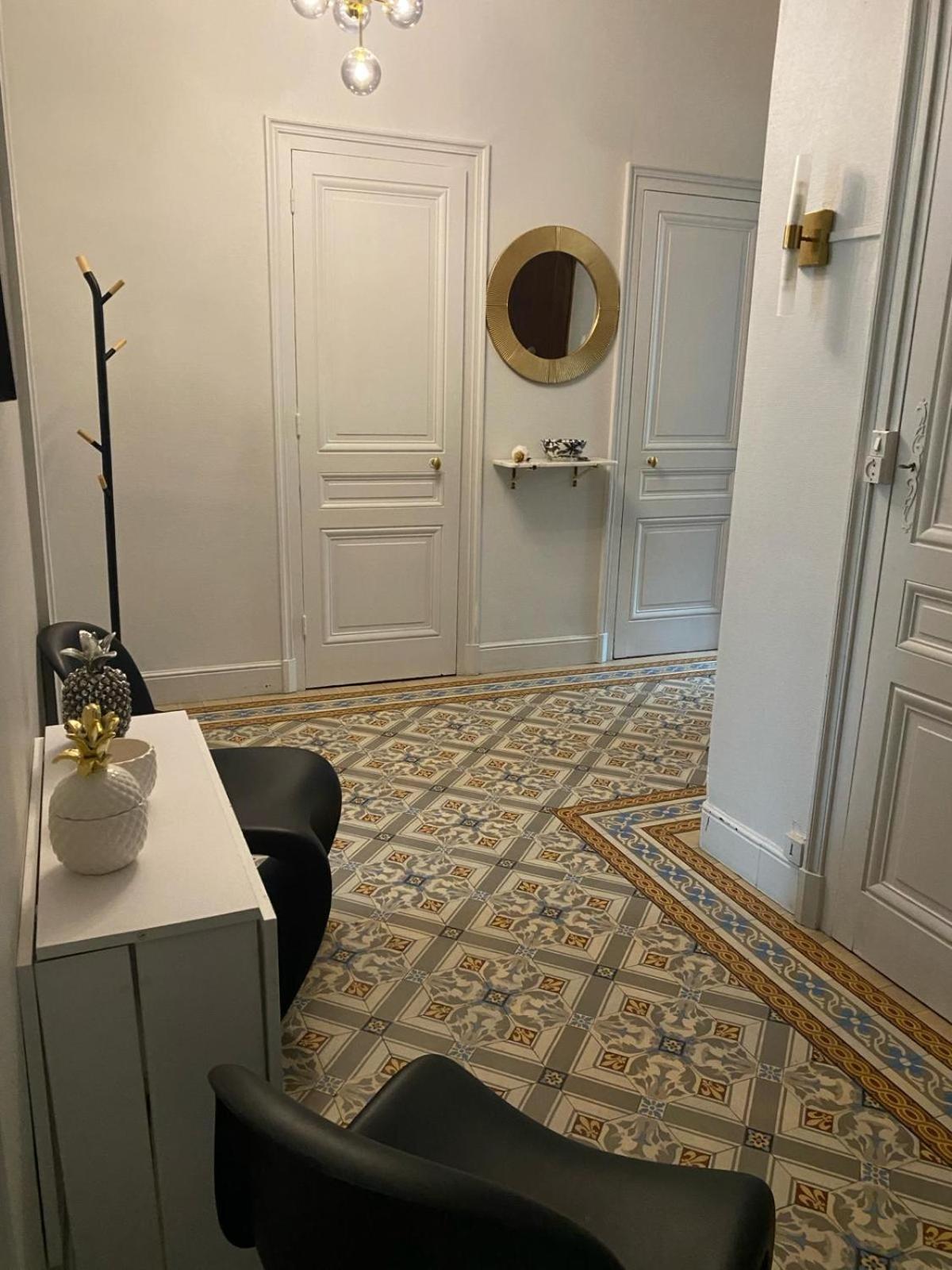 Belges Apartment Lyon Bagian luar foto